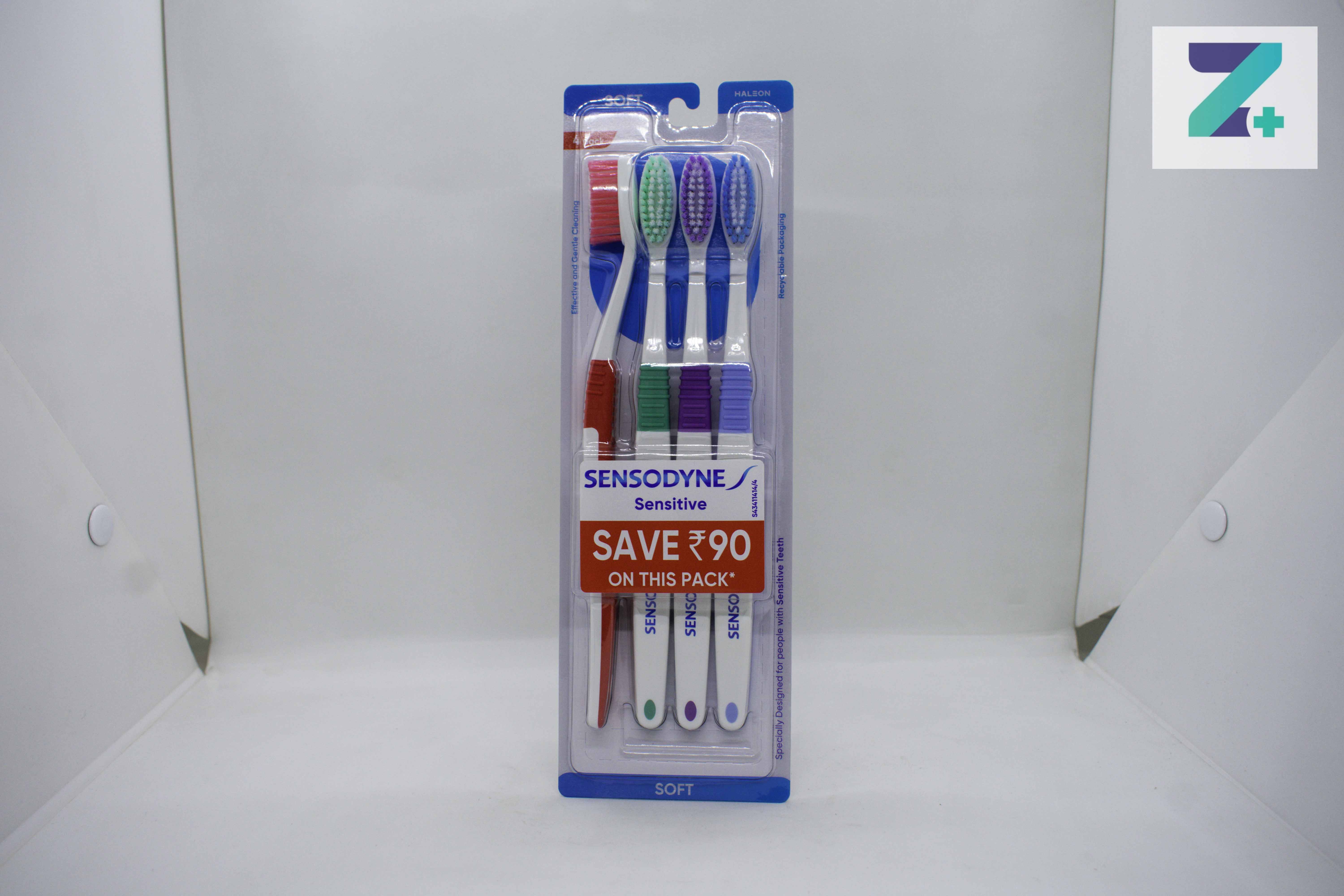 SENSODYNE SENSITIVE (4X1) TOOTHBRUSH